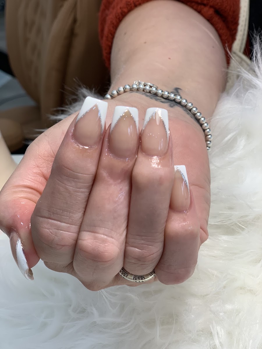 Vivian's Nails Salon work